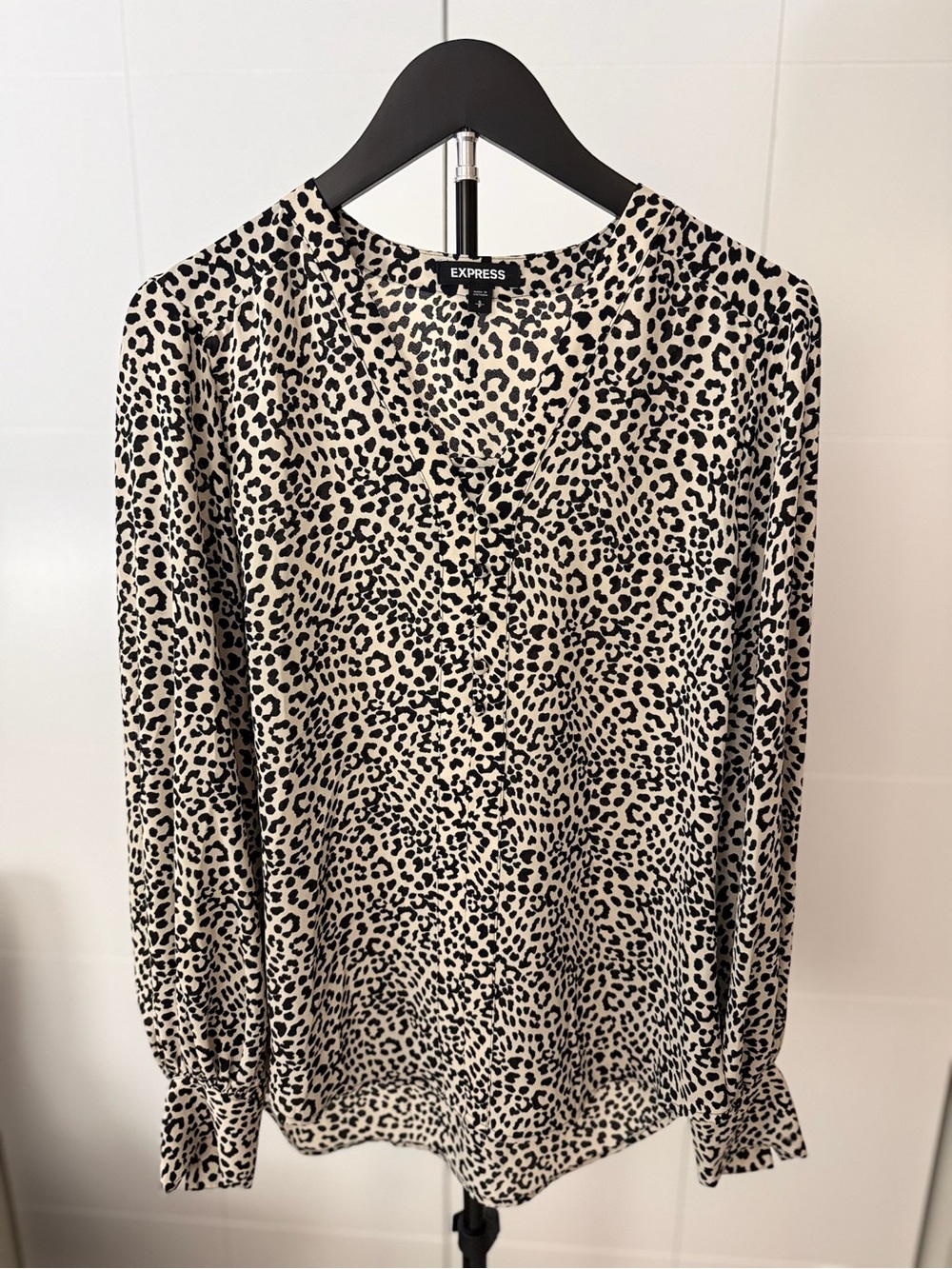 Express Leopard Print V-Neck Long Sleeve Blouse - Beige & Black
